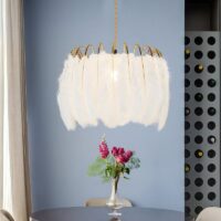 Plafonnier plume blanche et armature dorée chic ALME