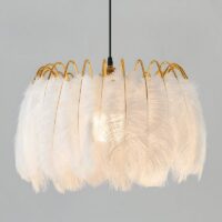 Plafonnier plume blanche et armature dorée chic ALME