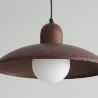 Lustre plafonnier suspendu en verre effet bois nordique ATIS