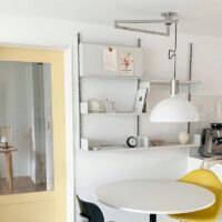 Plafonnier décentré mobile et suspendu style rétro demi sphère ATILA