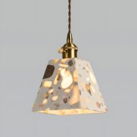 Plafonnier design effet pierre finition naturelle et chic RONEO
