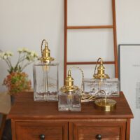 Plafonnier en laiton et verre blanc rétro art déco EBONIE