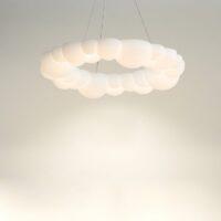 Plafonnier nuage suspendu ludique et élégant CIRRUS