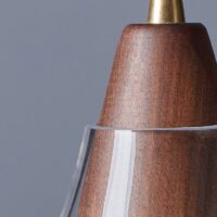 Plafonnier suspendu à trois têtes en verre et bois ABAS