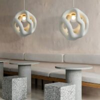 Lustre plafonnier boule entremêlée abstraite et originale BLINK