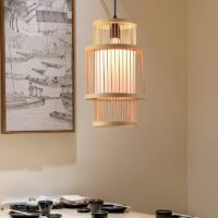 Plafonnier en bambou et rotin colonne suspendu style japonais WAKI