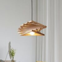 Plafonnier en bois montage géométrique triangulaire ODEMOUS