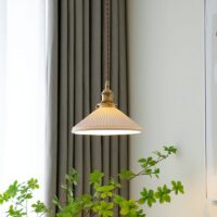 Plafonnier en laiton et céramique blanche style art déco rond LOUISE