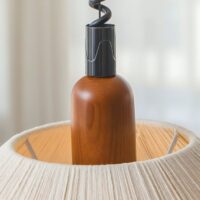 Plafonnier en tissu fils de lin tressé et bois rétractable et réglable NATURALI