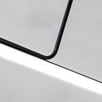 Plafonnier LED style néon noir minimaliste et long DIRECTIS