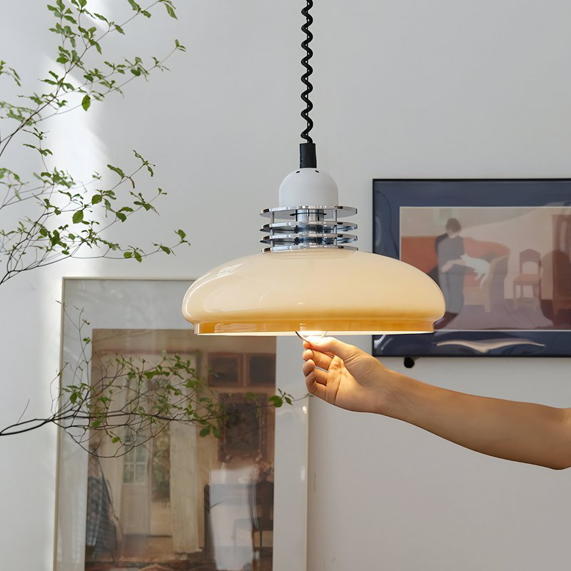 Plafonnier vintage rétro en verre beige BAUHUMS