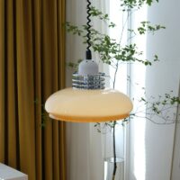 Plafonnier vintage rétro en verre beige BAUHUMS