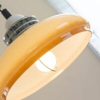 Plafonnier vintage rétro en verre beige BAUHUMS